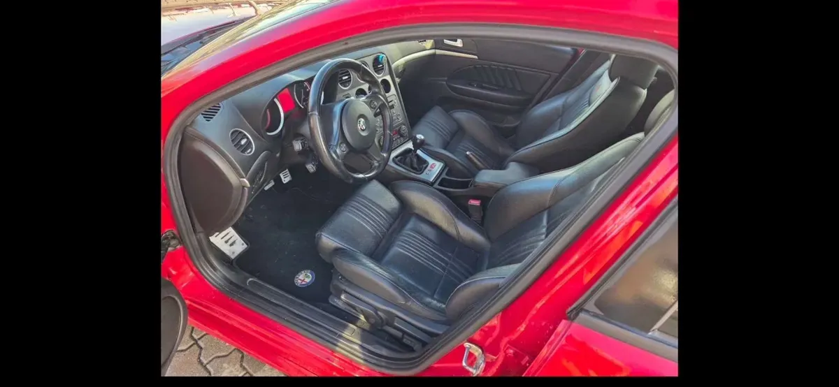 Alfa Romeo 159 2012 photo 3