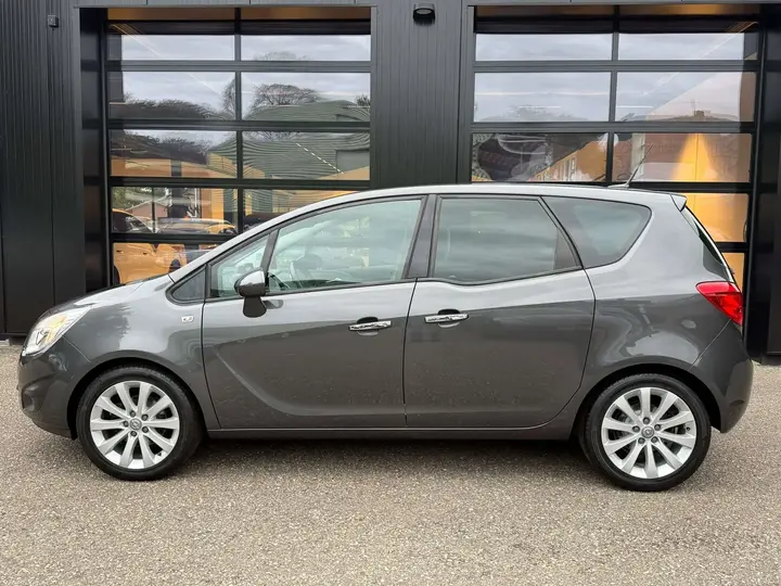 Opel Meriva 2011 photo 4
