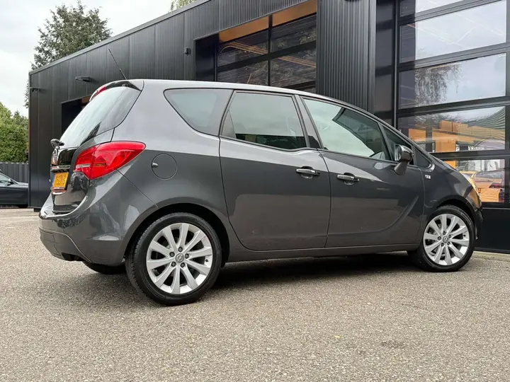 Opel Meriva 2011 photo 3