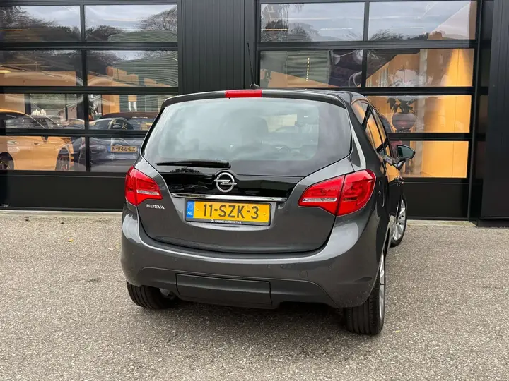 Opel Meriva 2011 photo 2
