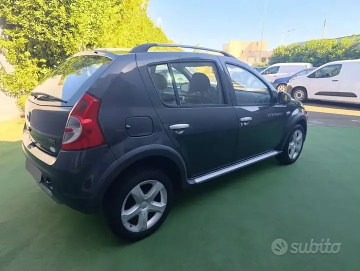 Dacia Sandero Stepway 2011 photo 3