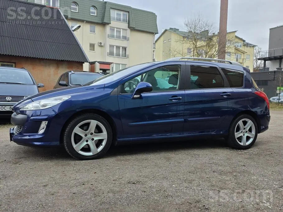 Peugeot 308 2008 photo 4