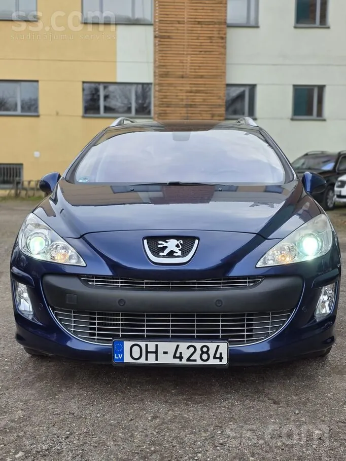 Peugeot 308 2008 photo 2