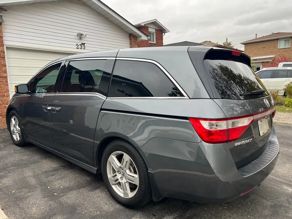 Honda Odyssey 2011 photo 3