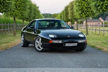 Porsche 928