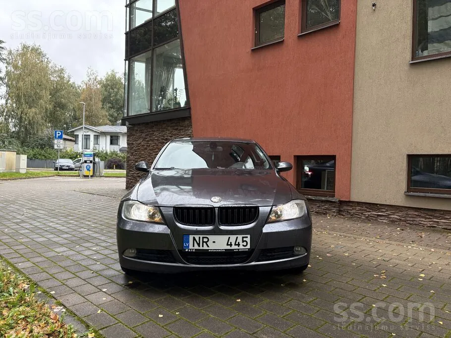 BMW 320D 2005 photo 2