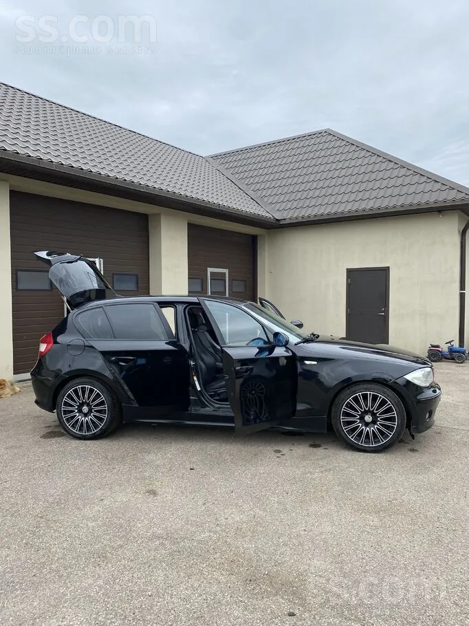 BMW 120 2005 photo 2