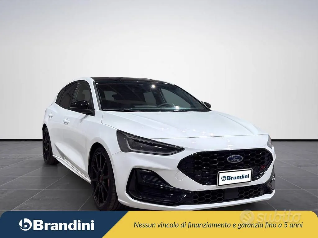 Ford Focus 2024 photo 4