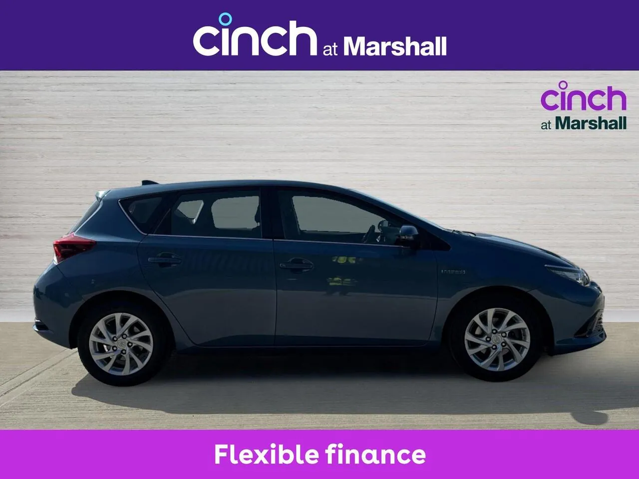 Toyota Auris 2019 photo 2