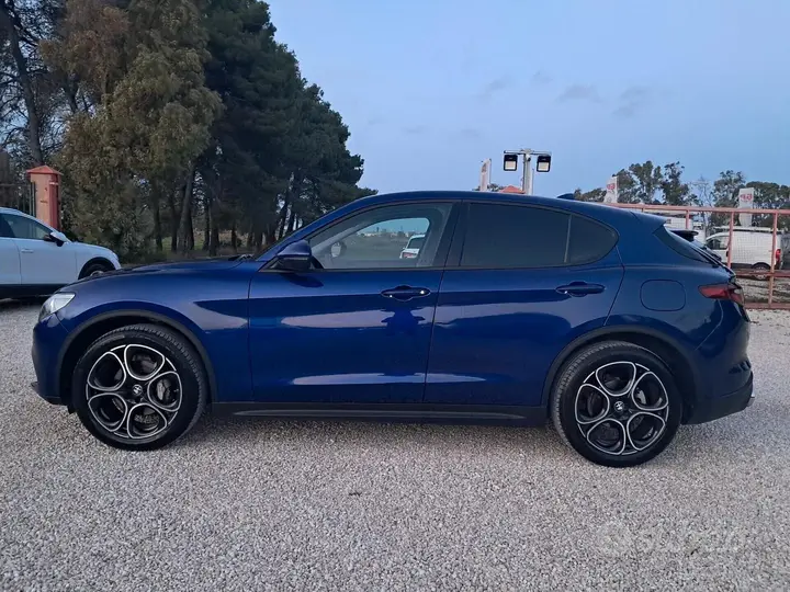 Alfa Romeo Stelvio 2021 photo 4