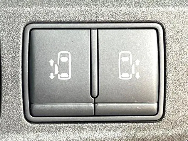 Nissan Serenade 2021 photo 3
