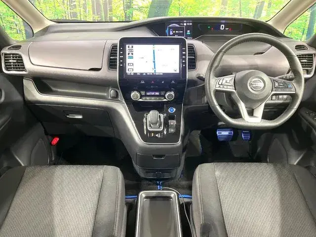 Nissan Serenade 2021 photo 2