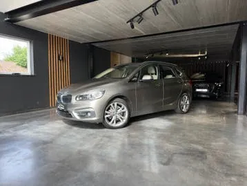 BMW 218 Active Tourer 2016 photo 2