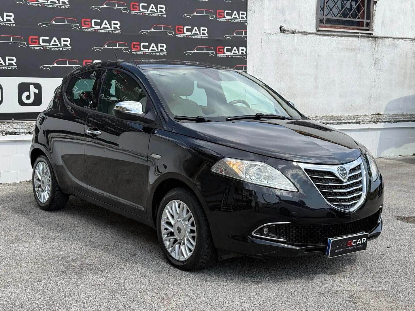 Lancia Ypsilon 2013 photo 2