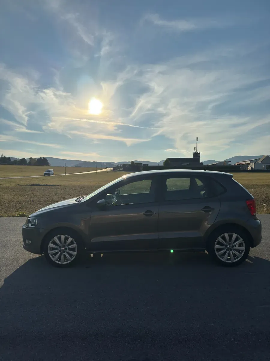 Volkswagen Polo 2011 photo 3