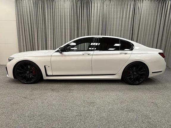 BMW 740D 2020 photo 2