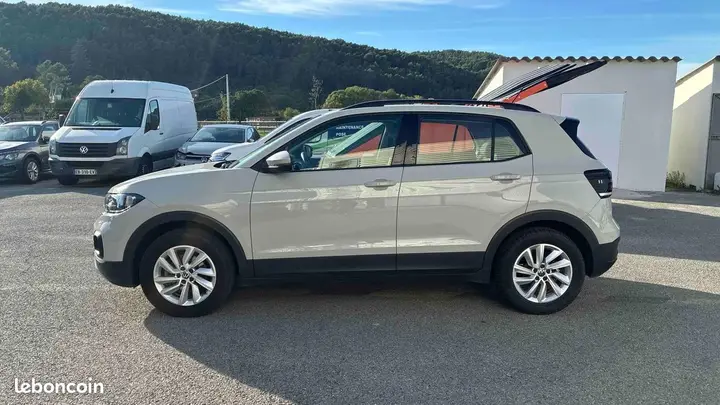 Volkswagen T-Cross 2023 photo 2