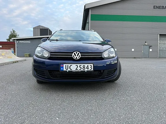 Volkswagen Golf 2010 photo 4