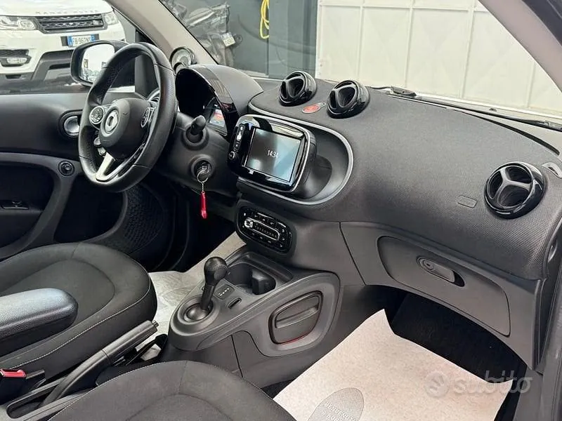 Smart Fortwo 2019 photo 5