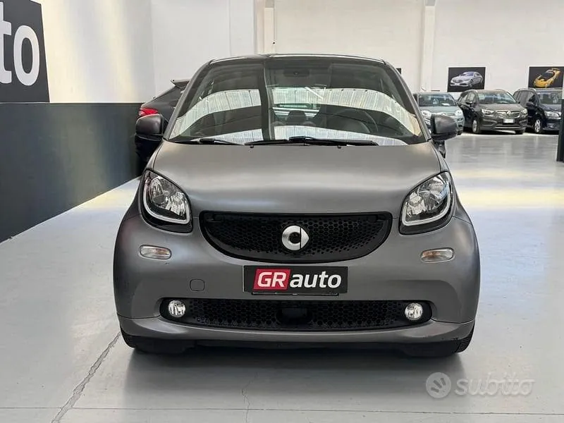 Smart Fortwo 2019 photo 3
