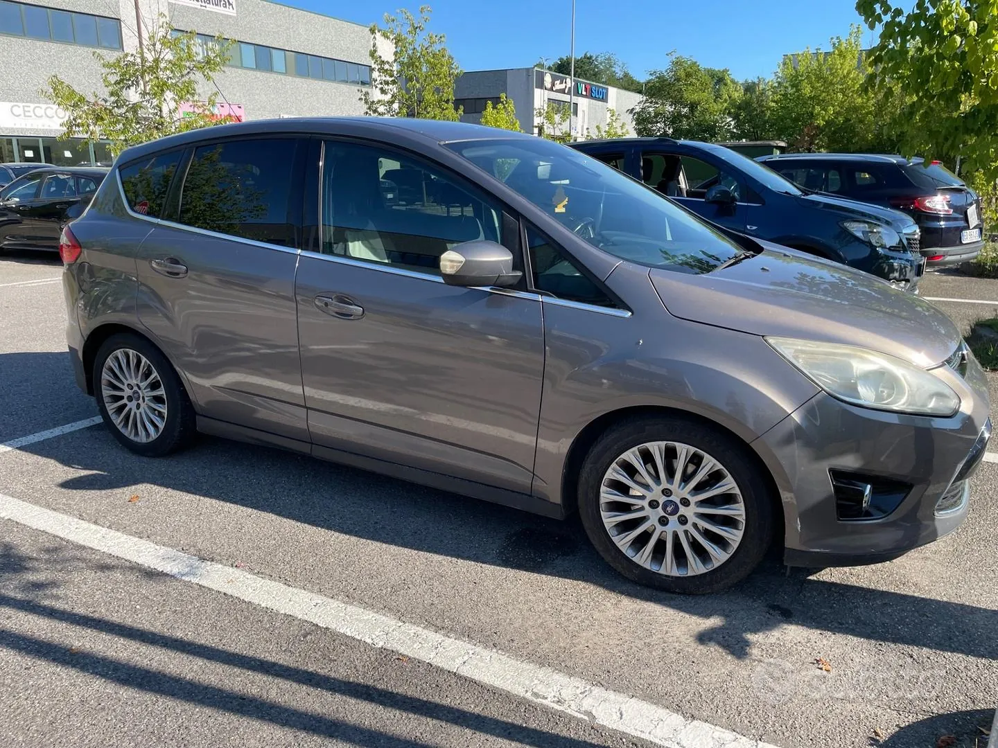 Ford C-Max 2012 photo 3