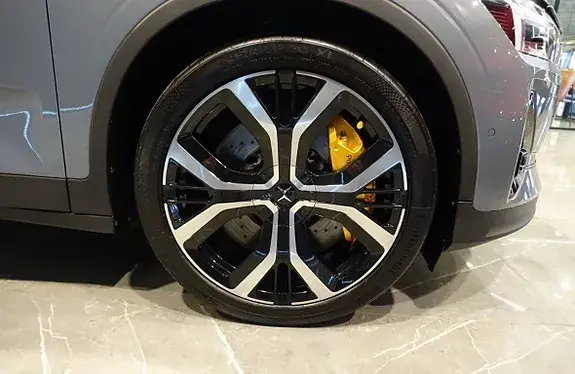 Polestar 2 2021 photo 4