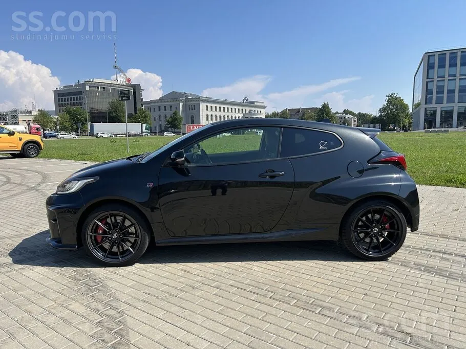 Toyota Gr Yaris 2021 photo 3