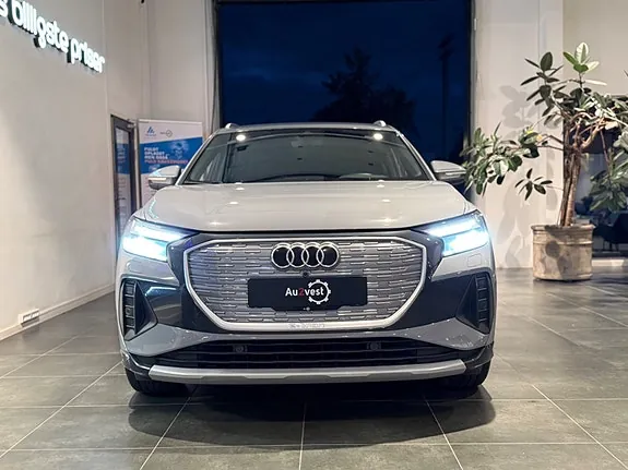 Audi Q4 E-Tron 2023 photo 2
