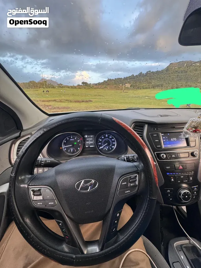 Hyundai Santa Fe 2018 photo 2