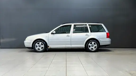 Volkswagen Golf 4 2000 photo 2