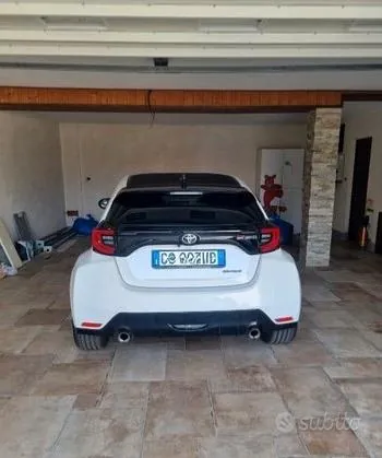 Toyota Yaris 2021 photo 2