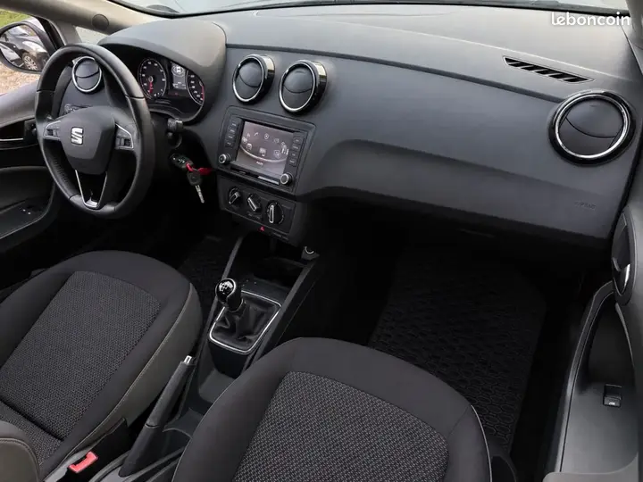 Seat Ibiza 2016 photo 5