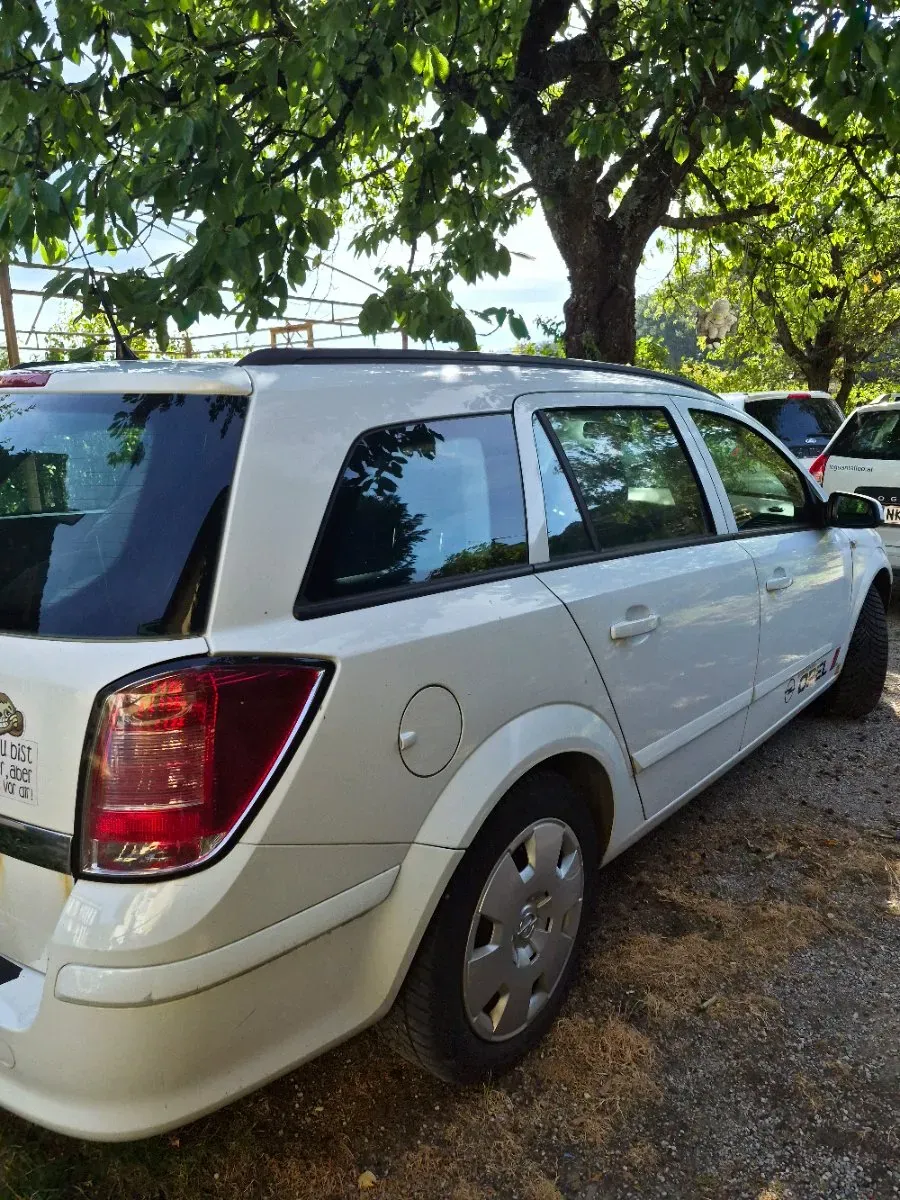 Opel Astra 2006 photo 3