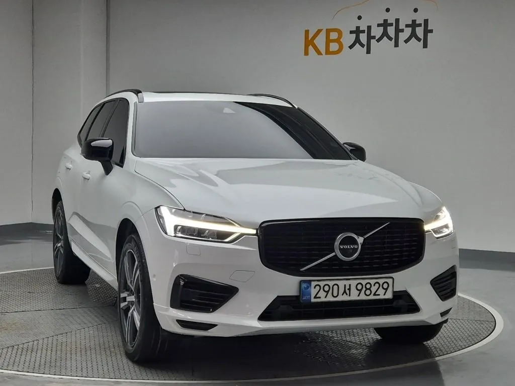 Volvo Xc60 2021 photo 4