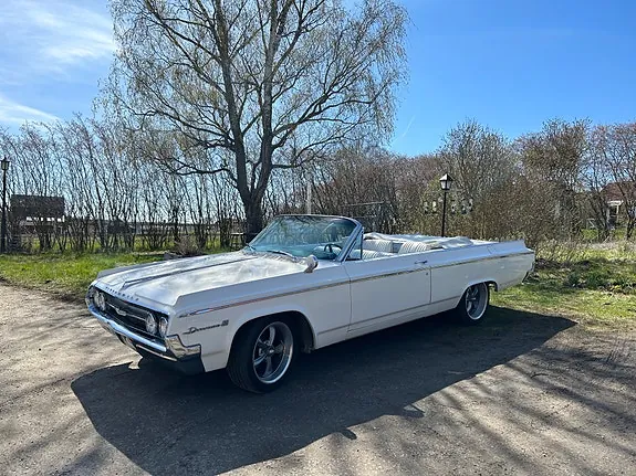 Oldsmobile Dynamic 88