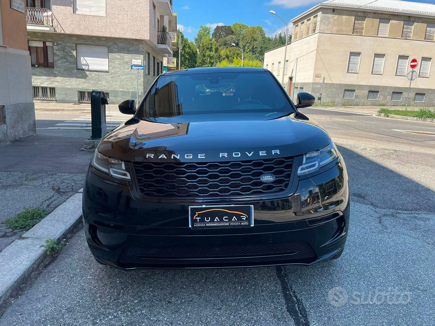 Land Rover Range Rover Velar 2021 photo 2