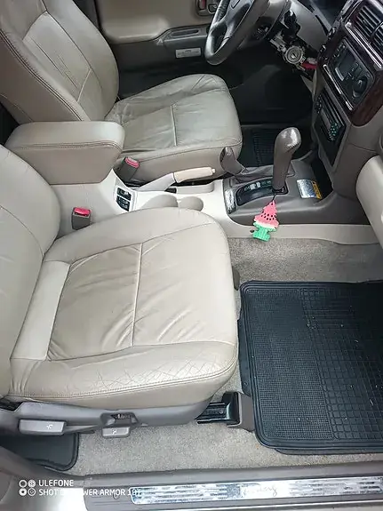 Mitsubishi Pajero Sport 2004 photo 3