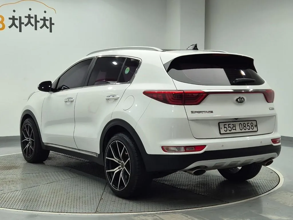 Kia Sportage 2016 photo 2