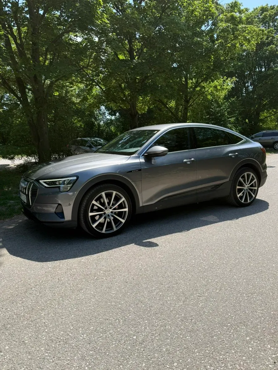 Audi E-Tron