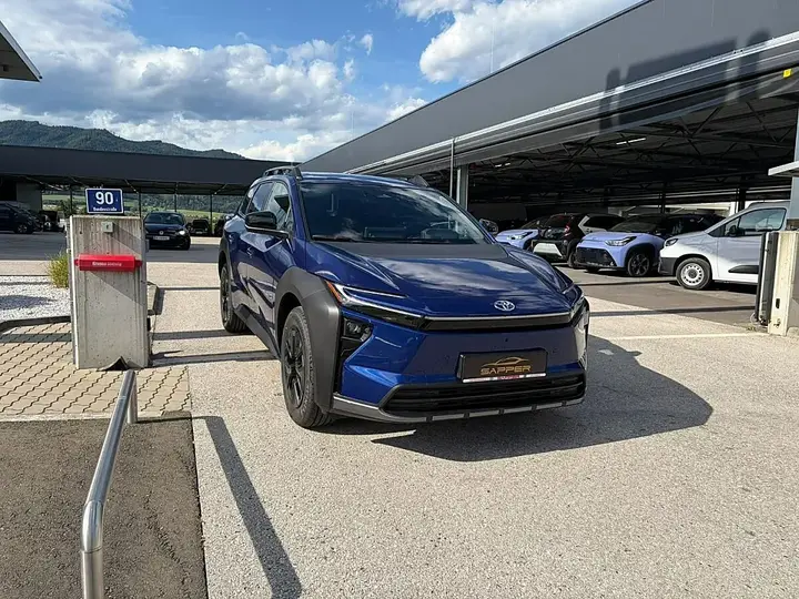 Toyota Bz4X photo 3