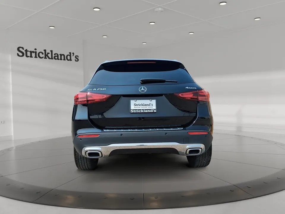 Mercedes-Benz Gla250 2026 photo 3