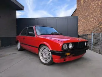 BMW 320I