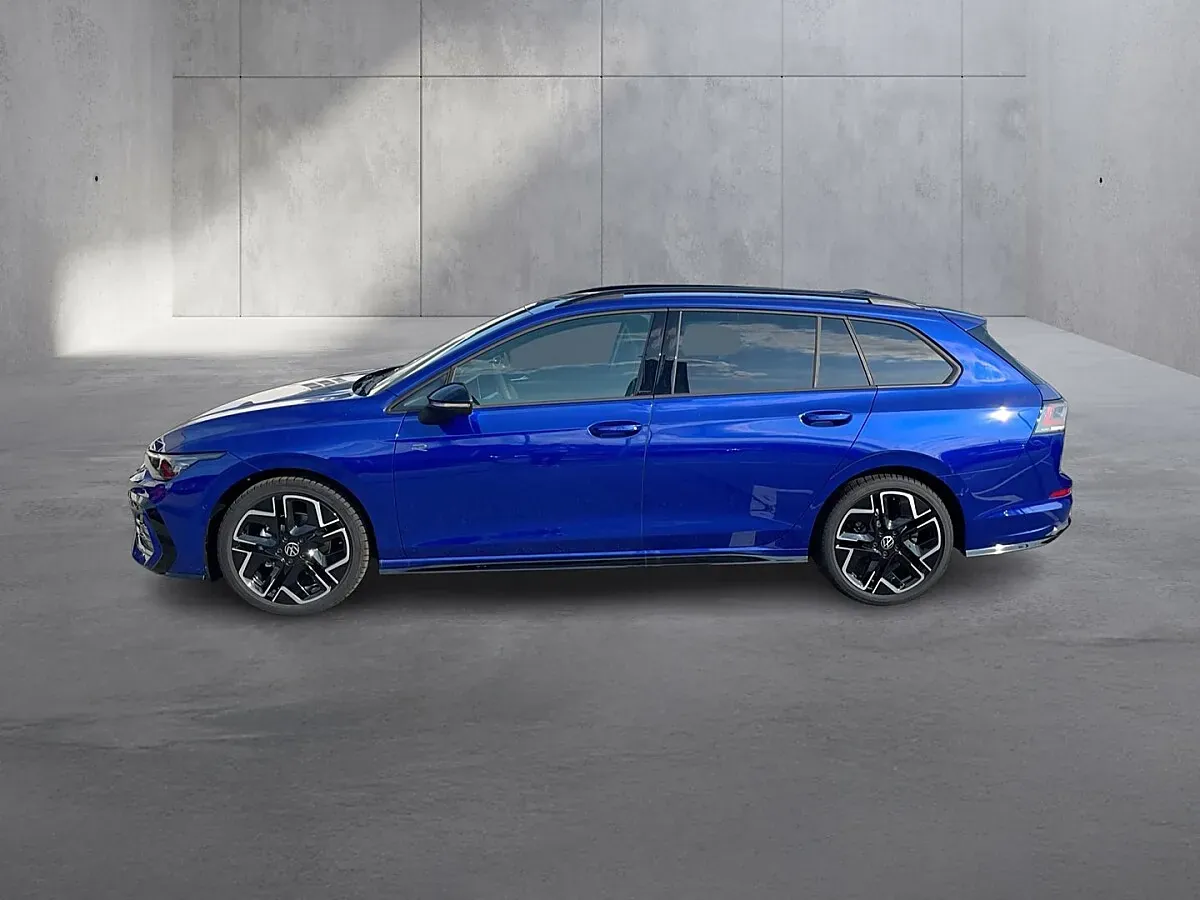 Volkswagen Golf 2025 photo 2