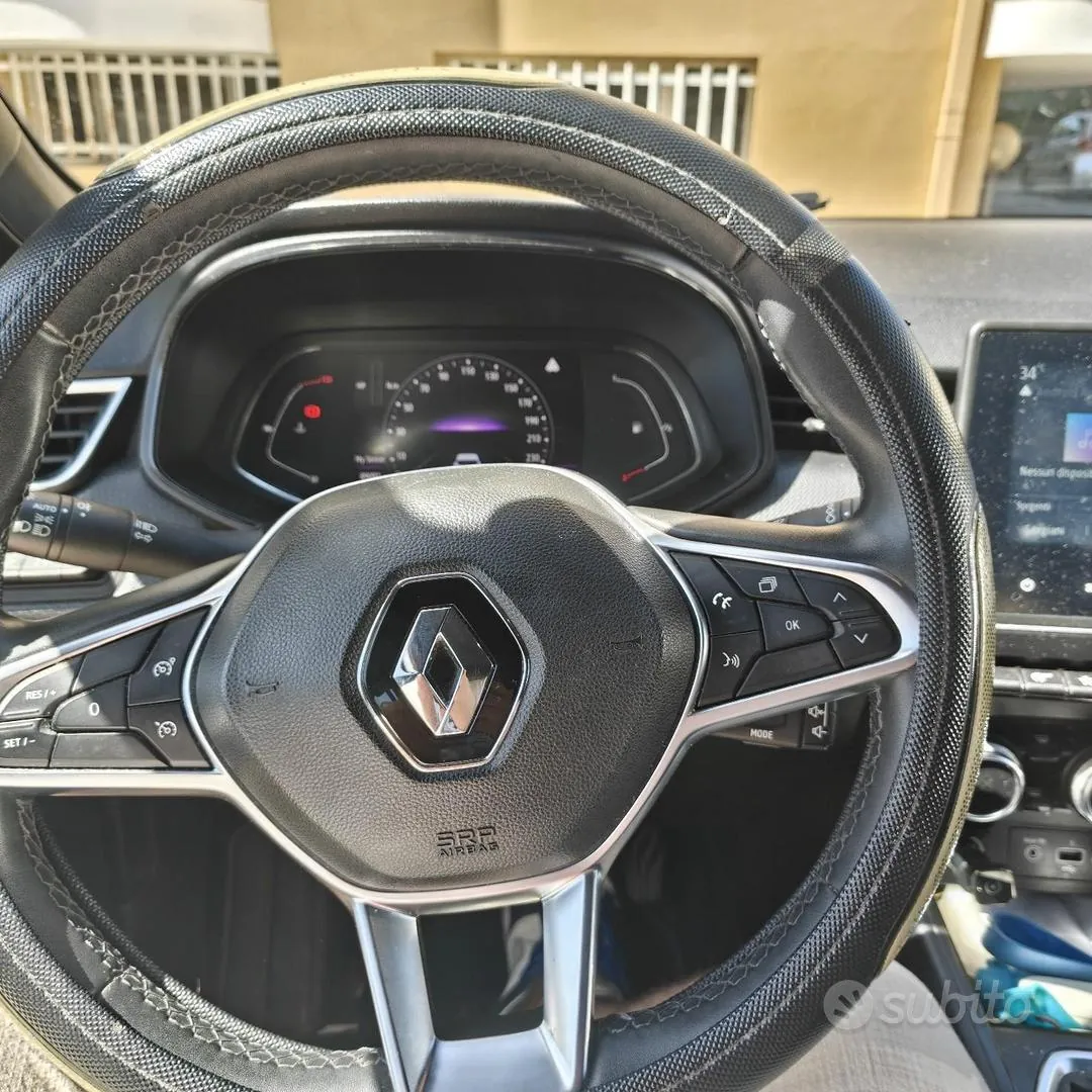 Renault Clio 2022 photo 4