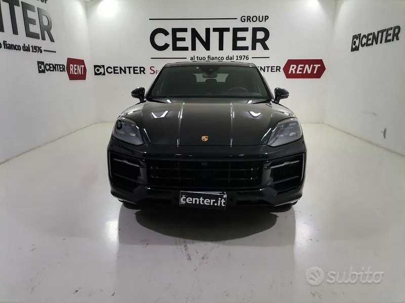 Porsche Cayenne Coupe 2023 photo 2