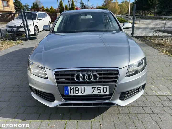 Audi A4 Avant 2011 photo 3