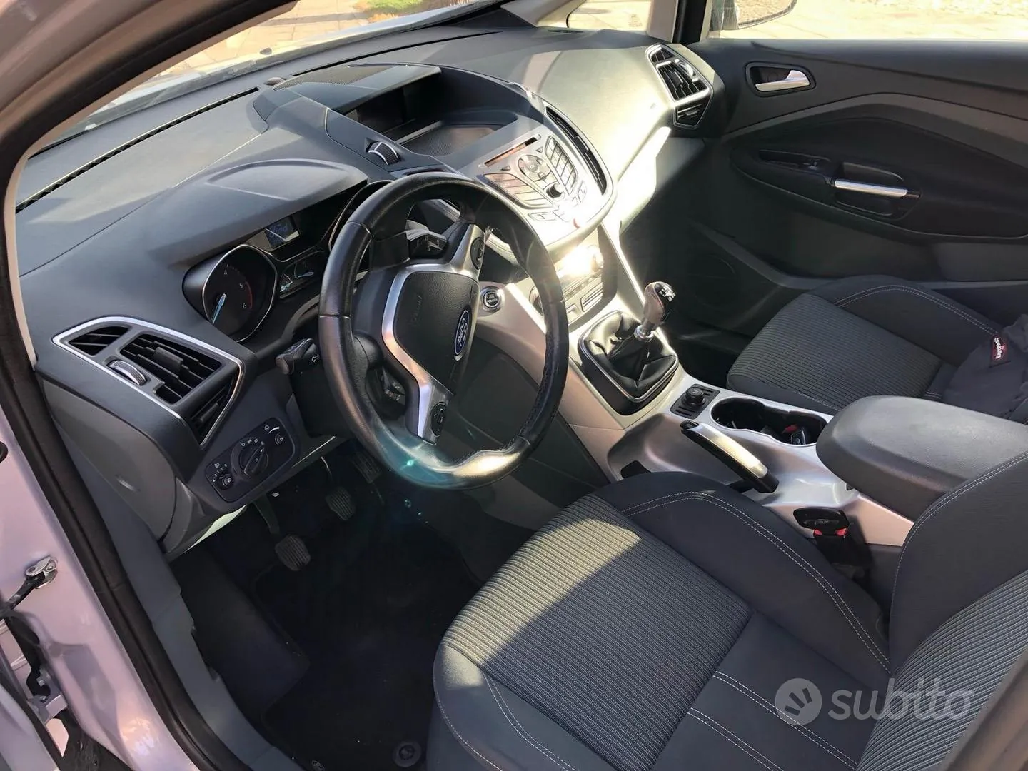 Ford C-Max 2011 photo 5