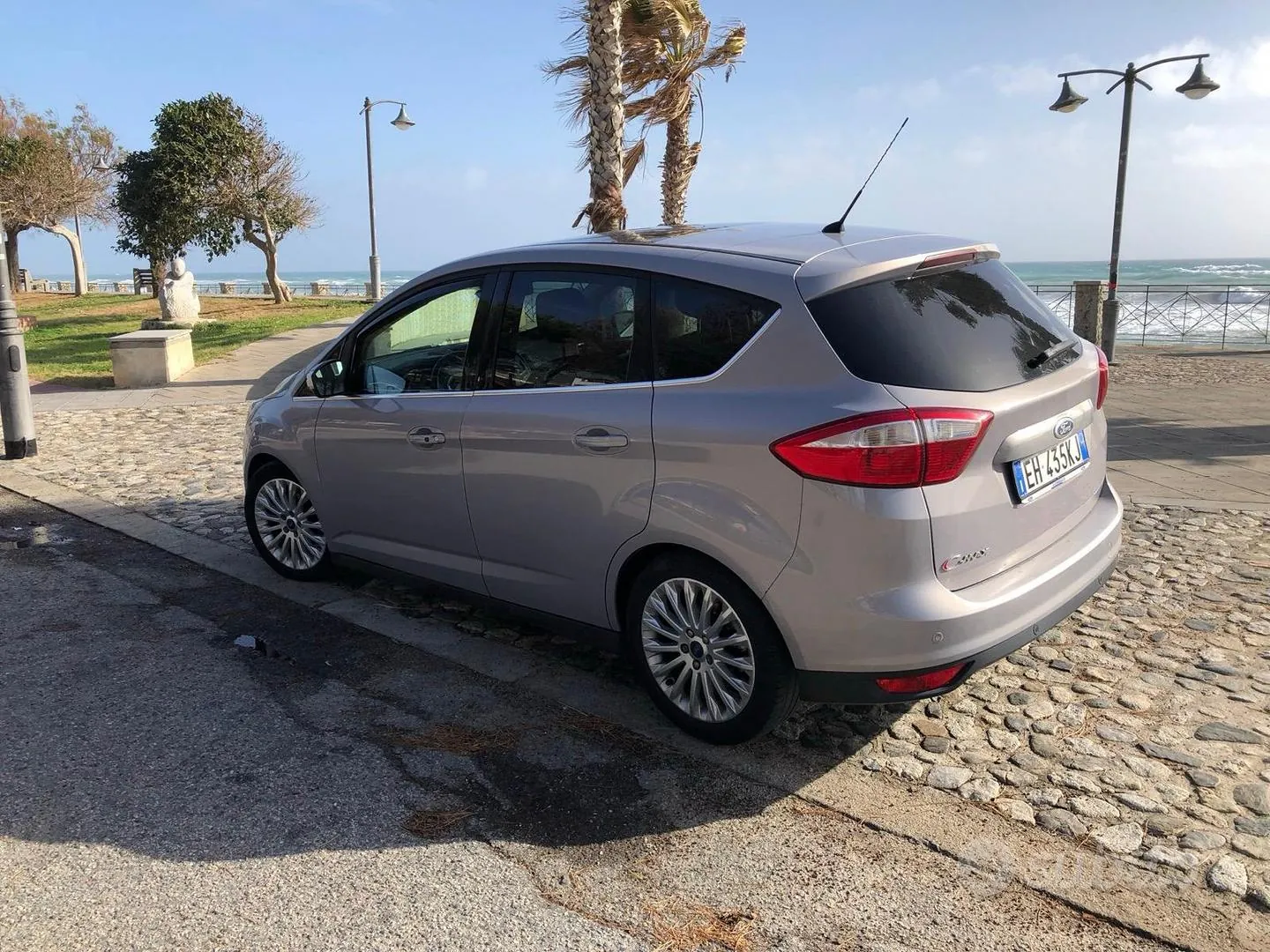 Ford C-Max 2011 photo 3