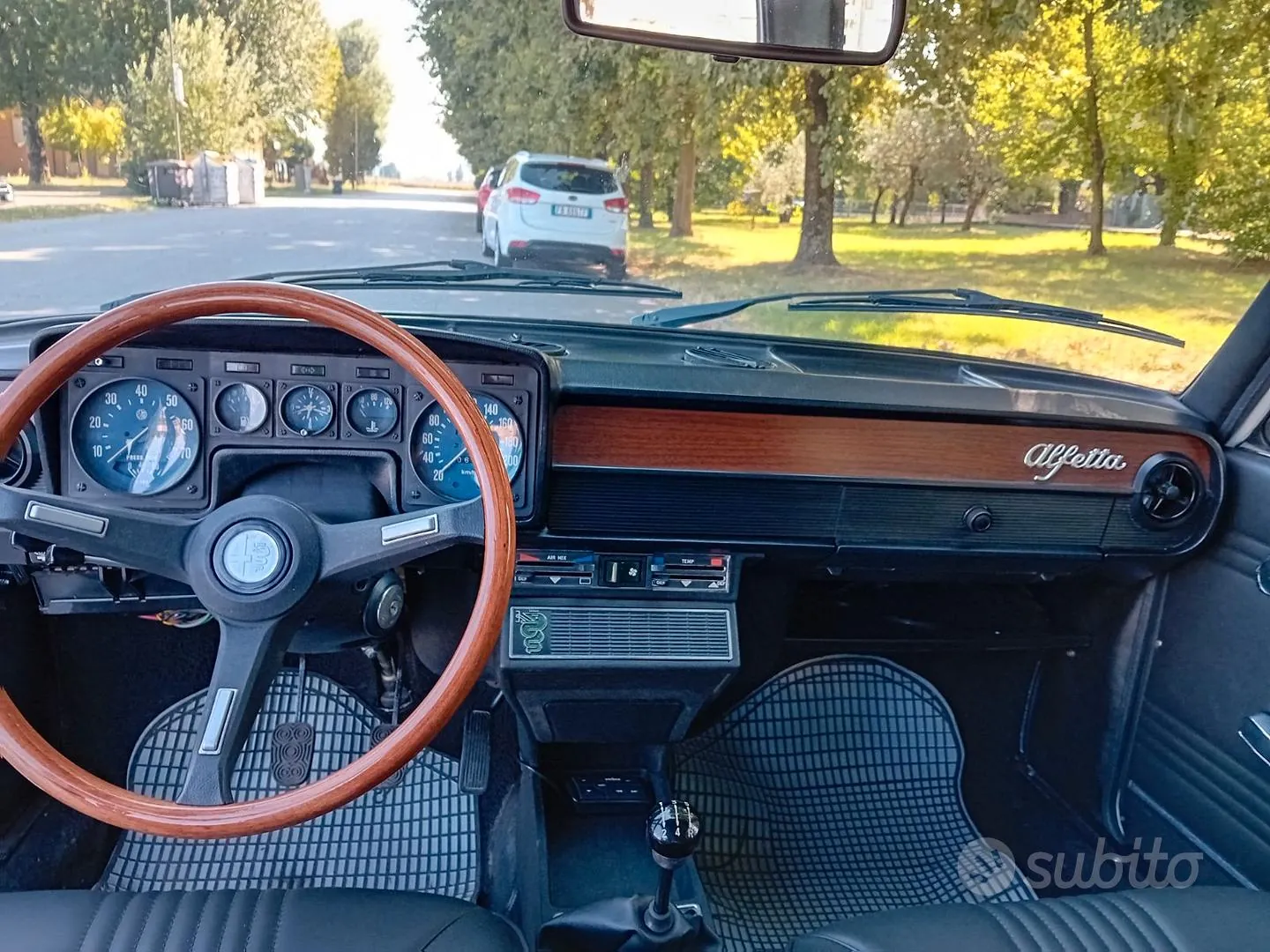 Alfa Romeo Alfetta 1975 photo 5