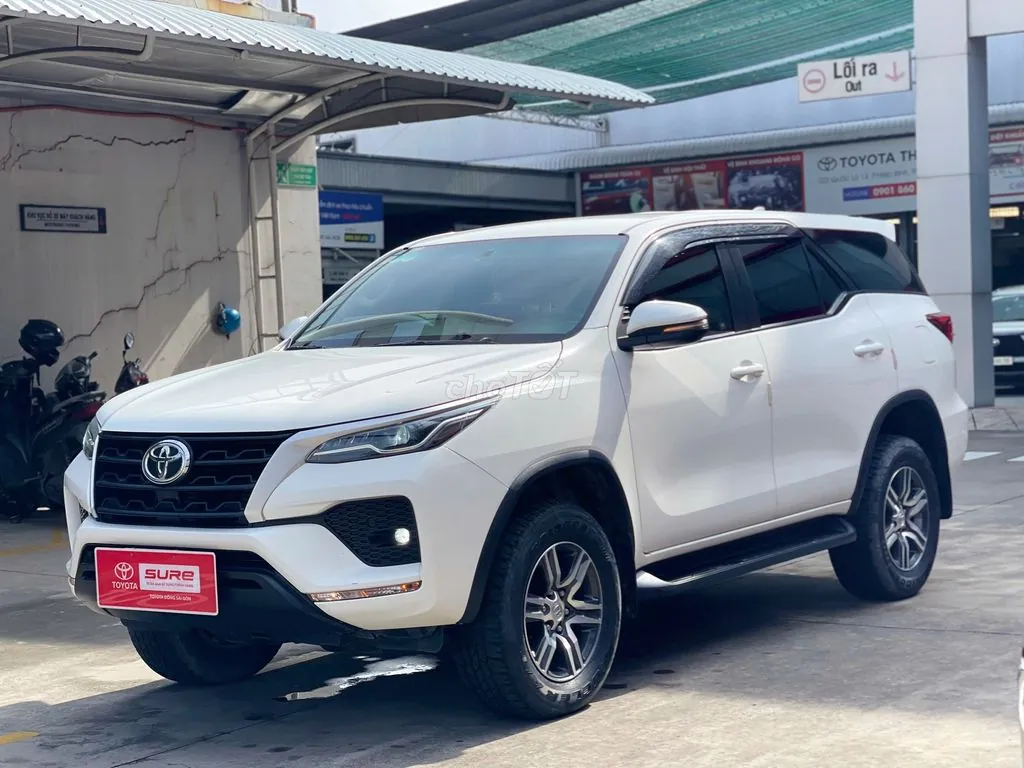 Toyota Fortuner 2022 photo 2